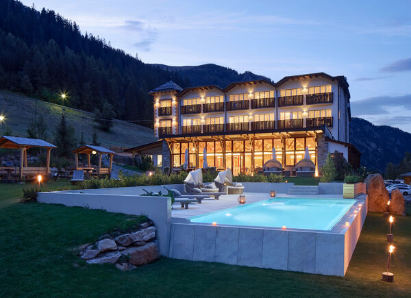 A Trafoi nascono gli Stelvio Hotels: la famiglia Thöni “si fa in quattro” per accogliere famiglie e amanti della vacanza nella natura