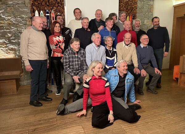 Reunion della Valanga Azzurra all’hotel Bella Vista di Trafoi. L’emozione di Gustav Thoeni: «Ritrovarsi 50 anni dopo è una grande gioia»
