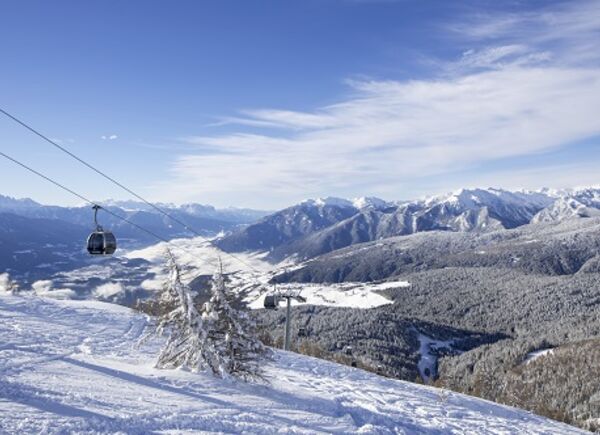 Svelato il nome del “Cavaliere” nell’area vacanze sci & malghe Rio Pusteria, è Valeria Dallapé prima ragazza “Cavaliera” dell’Alto Adige