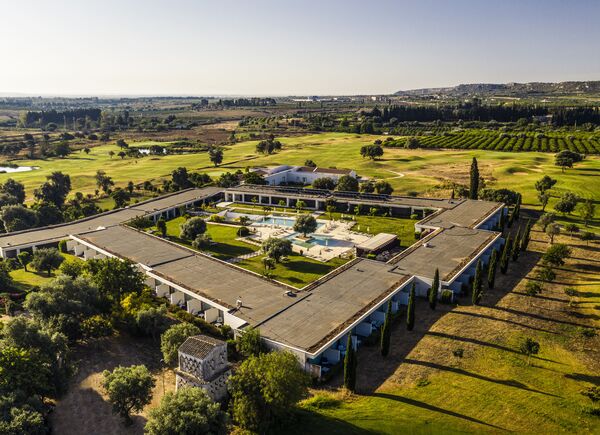 Mira Borgo di Luce I Monasteri in Sicilia: vacanza “bioattiva” tra lusso, benessere e golf