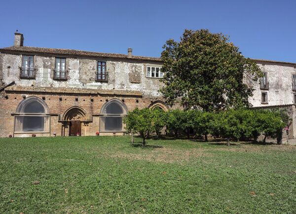 Il fascino dei “Vini d’Abbazia” approda in Calabria: il 2 e 3 maggio all’Abbazia della Matina.