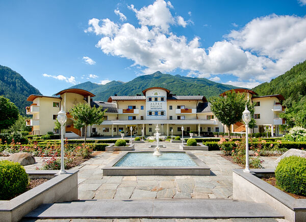 Vacanza lusso e benessere al 5 stelle Alpenpalace Luxury Hideaway & Spa Retreat in Valle Aurina.