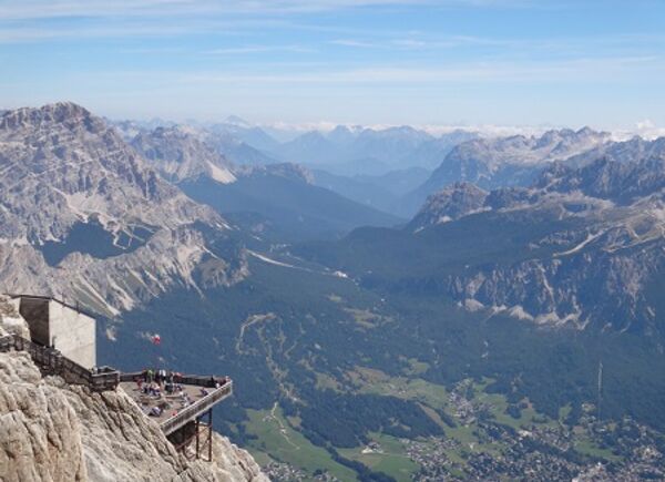 Cima Tofana: panorama mozzafiato e una mostra dedicata alle Guide Alpine con Tofana-Freccia nel Cielo