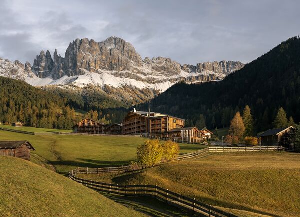 Arriva l’autunno al Cyprianerhof: trekking tour ed esperienze outdoor tra le Dolomiti.