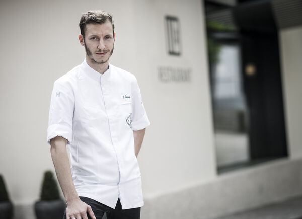 Restaurant 1908, il salotto fine-dining al Parkhotel Holzner di Soprabolzano che sostiene l’economia locale.