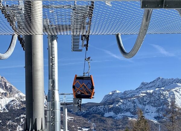 Tofana–Freccia nel Cielo, il viaggio inaugurale della nuova cabinovia