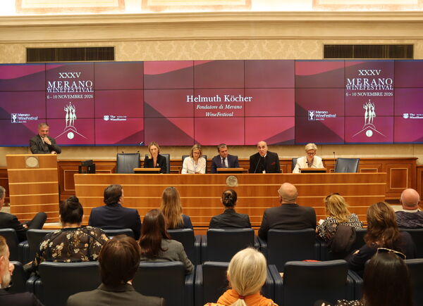 Presentata al Senato la 35ª edizione di Merano WineFestival. Köcher: «Il futuro del vino passa da Merano».