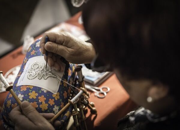 Valle Aurina ospita il 1° simposio internazionale della lavorazione al Tombolo il 22 e il 23 settembre.