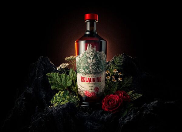 Dalle leggende delle Dolomiti nasce l’Amaro Re Laurino della Distilleria Marzadro.