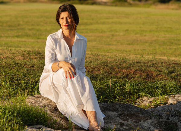 Mira Hotels & Resorts, il CEO Daniela Righi presta il proprio volto alla nuova campagna pubblicitaria 