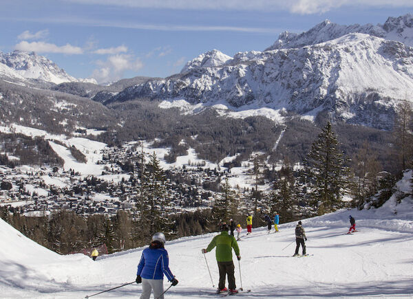 Ultima neve a Cortina, giornate tra sci e gusto con Tofana - Freccia nel Cielo 