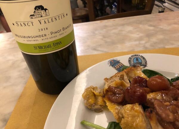 “Sogni estivi” della Cantina San Michele Appiano: Pinot Bianco Sanct Valentin e faraona di ciliegie di Trattoria Da Burde