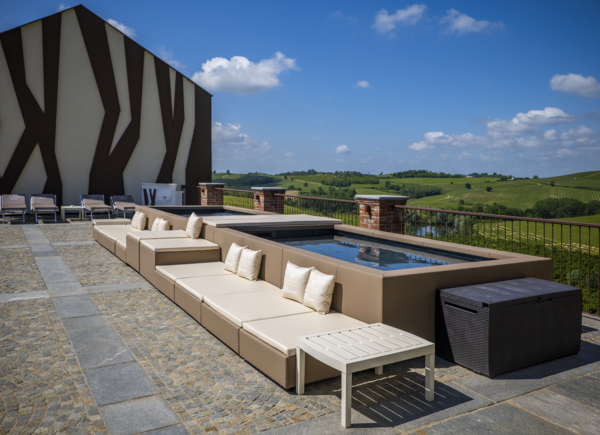 Luxury wine tourism e Dolce Vita a Montalbera. Le esperienze immersive nel lusso naturale del Monferrato.