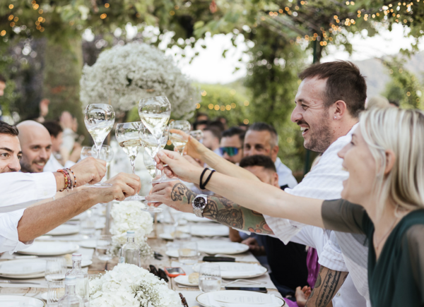 Vino, gastronomia e giovani artisti, a Montina va in scena la primavera.