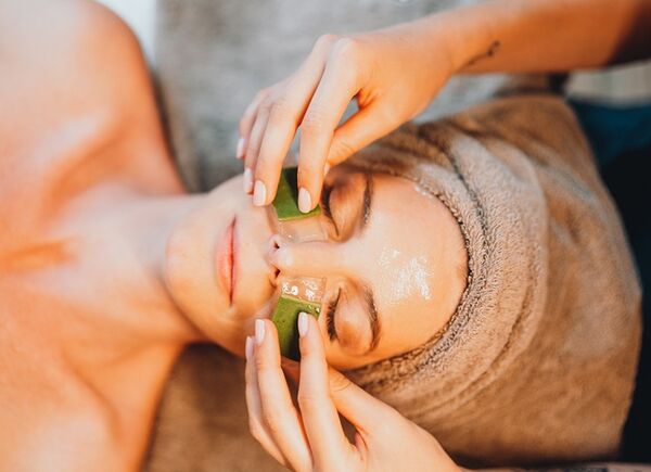 Preparare la pelle all’estate: al Sensoria Dolomites trattamenti detox, attività all’aperto e cucina light