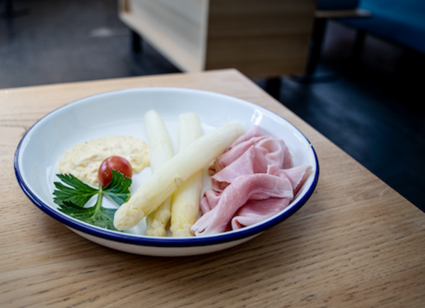 I prodotti per la tavola di Pasqua proposti da Pur Südtirol: genuinità e freschezza dai piccoli produttori