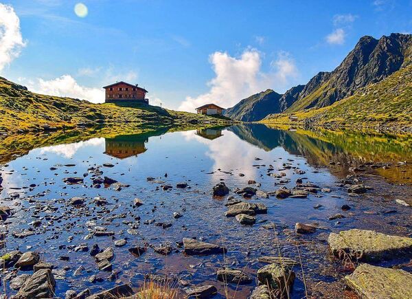Area vacanze Rio Pusteria, escursione mattutina per esperti e colazione con vista al rifugio Lago della Pausa