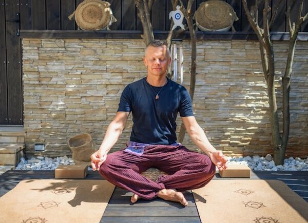 Hotel Fanes amplia la sua proposta wellness con Tomasz Radzik: una nuova visione olistica del benessere.