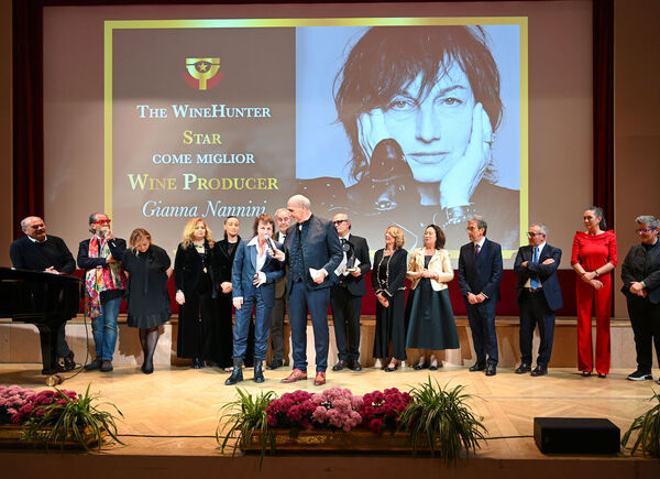 Merano WineFestival, premiate le The WineHunter Stars che illuminano il mondo enogastronomico.