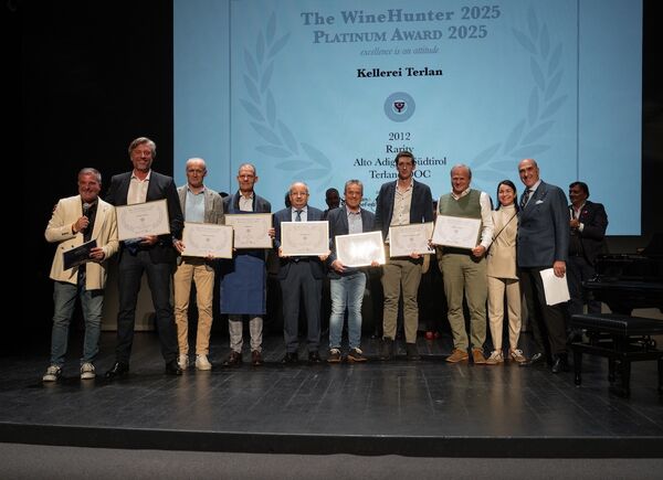 WineHunter Award Platinum: svelati ieri sera al Teatro Puccini di Merano i 77 vincitori dell’edizione 2025.