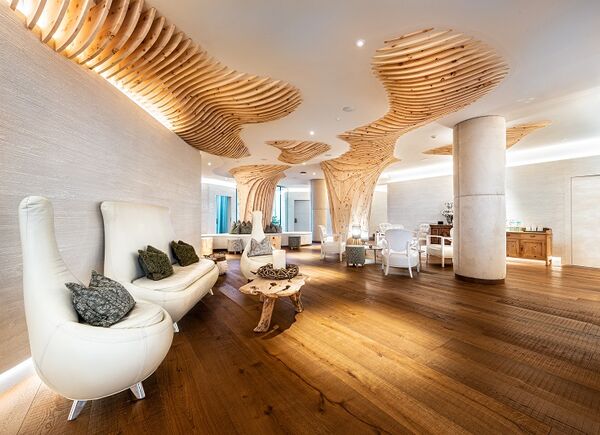 Trattamenti, massaggi e rituali per il benessere di lui: al Dolomiti Wellness Hotel Fanes, in Alto Adige, anche per l’uomo relax a 5 stelle