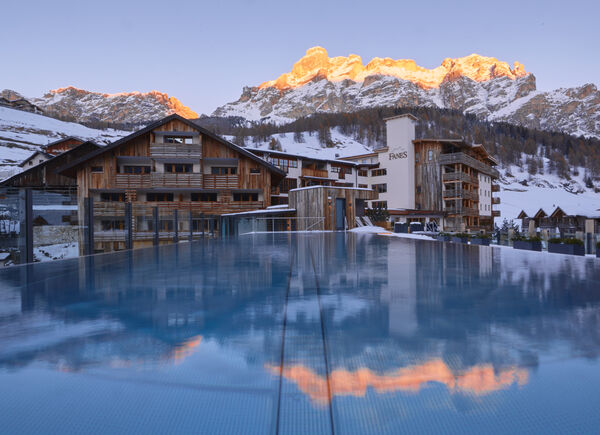 Vacanze di Natale al Dolomiti Wellness Hotel Fanes: accoglienza famigliare e servizi 5 stelle di alto livello