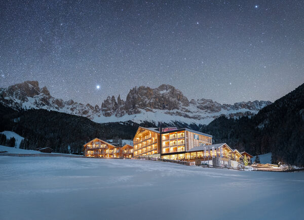 Inverno sulle Dolomiti: le avventure sulla neve in vacanza all’hotel 5* Cyprianerhof.