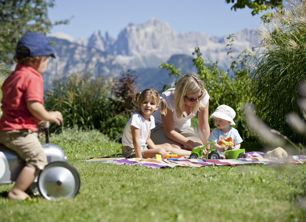 Baby Wellness & Baby Active ai Familienhotels Südtirol. Ad ogni piccolo ospite la vacanza più adatta