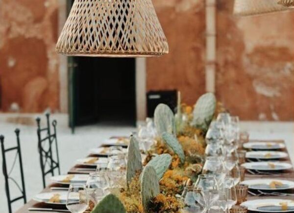 Feudo Maccari ospita tre ex concorrenti di Masterchef per una cena di beneficenza a sei mani. 