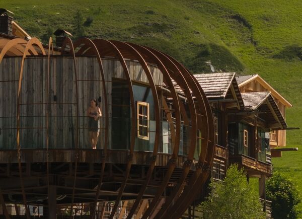 Autunno detox al Dolomiti Spa Hotel Fanes: dalla Spa alla tavola, un reset totale di mente e corpo.