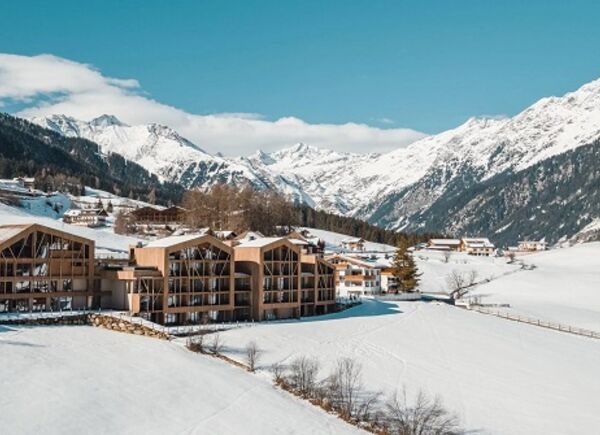 I due volti dell'inverno all'hotel Gassenhof, tra attività outdoor ed esperienze wellness.