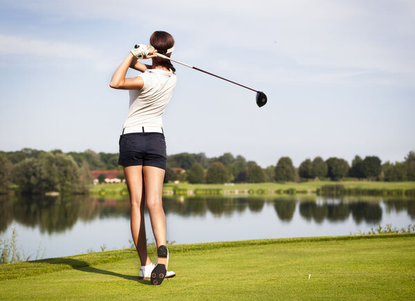 Vacanza golf ai MIRA Hotels & Resorts, il green è anche rosa