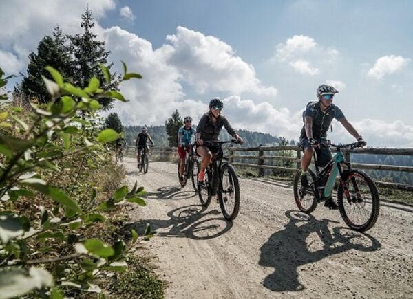 Pasqua indimenticabile: natura e divertimento per tutta la famiglia all'Area Vacanze Sci & Malghe Rio Pusteria.