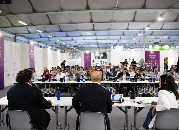 Masterclass "Amphora Revolution": Merano WineFestival e Vinitaly presentano il nuovo progetto.