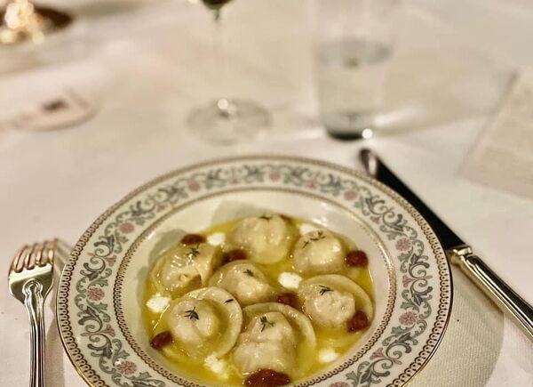 “Sogni estivi” della Cantina San Michele Appiano: Sauvignon 2016 TWC e Ravioli di Diego Pani, Ristorante Marcopolo