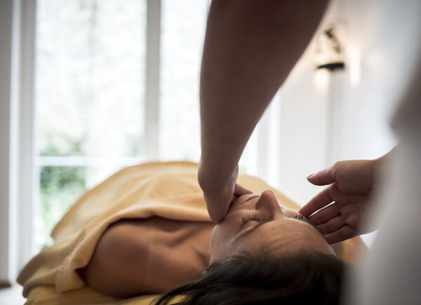 Relax e pino mugo presso la SPA Vita Alpina dei Post Dolomiti Resorts 