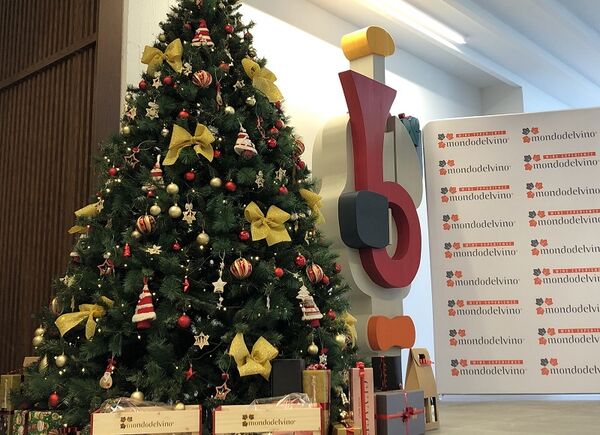 Alla Wine Experience di Mondodelvino la magia del Natale prende vita
